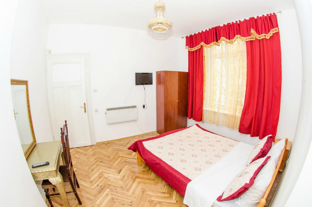 Central Guesthouse Five Corners Sofia Cameră foto